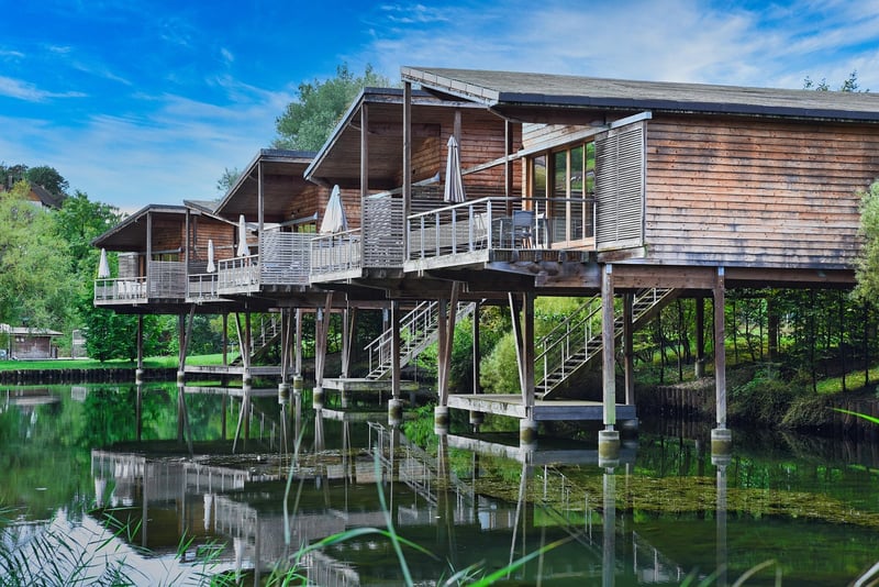Riverside Lodge